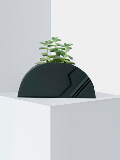 Pot à plantes demi-cercle